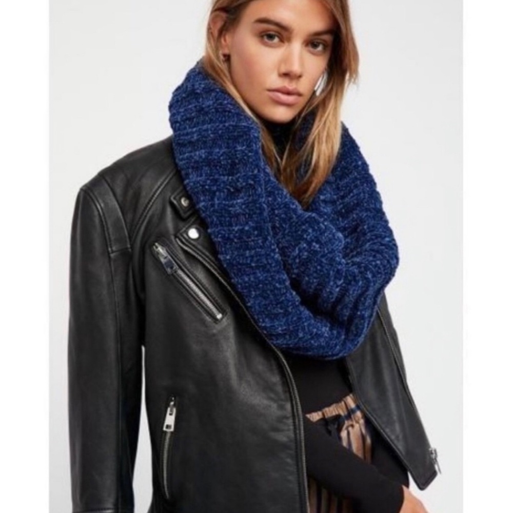 Free People Blue Knit Scarf